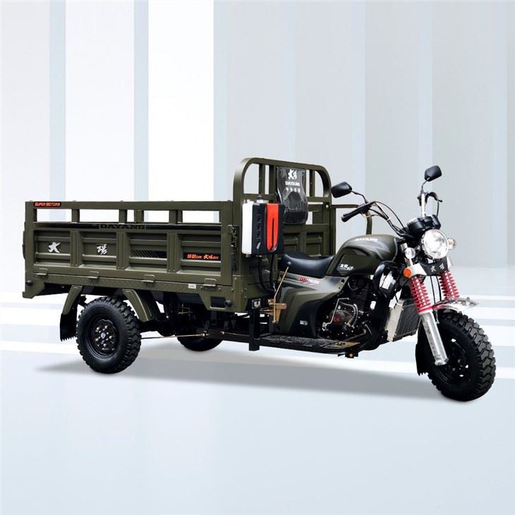 Triciclo da carico benzina 200CC