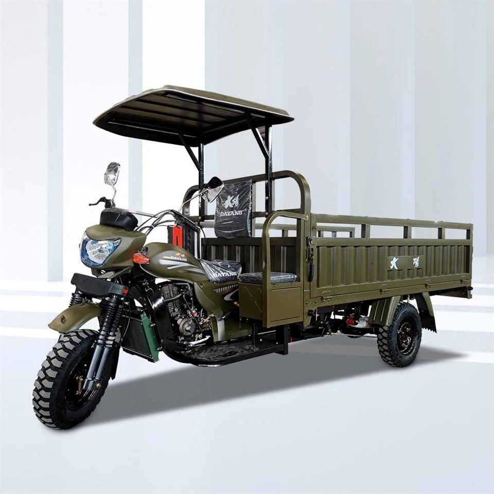 Motore da 300 cc, potente guida, consegna efficiente