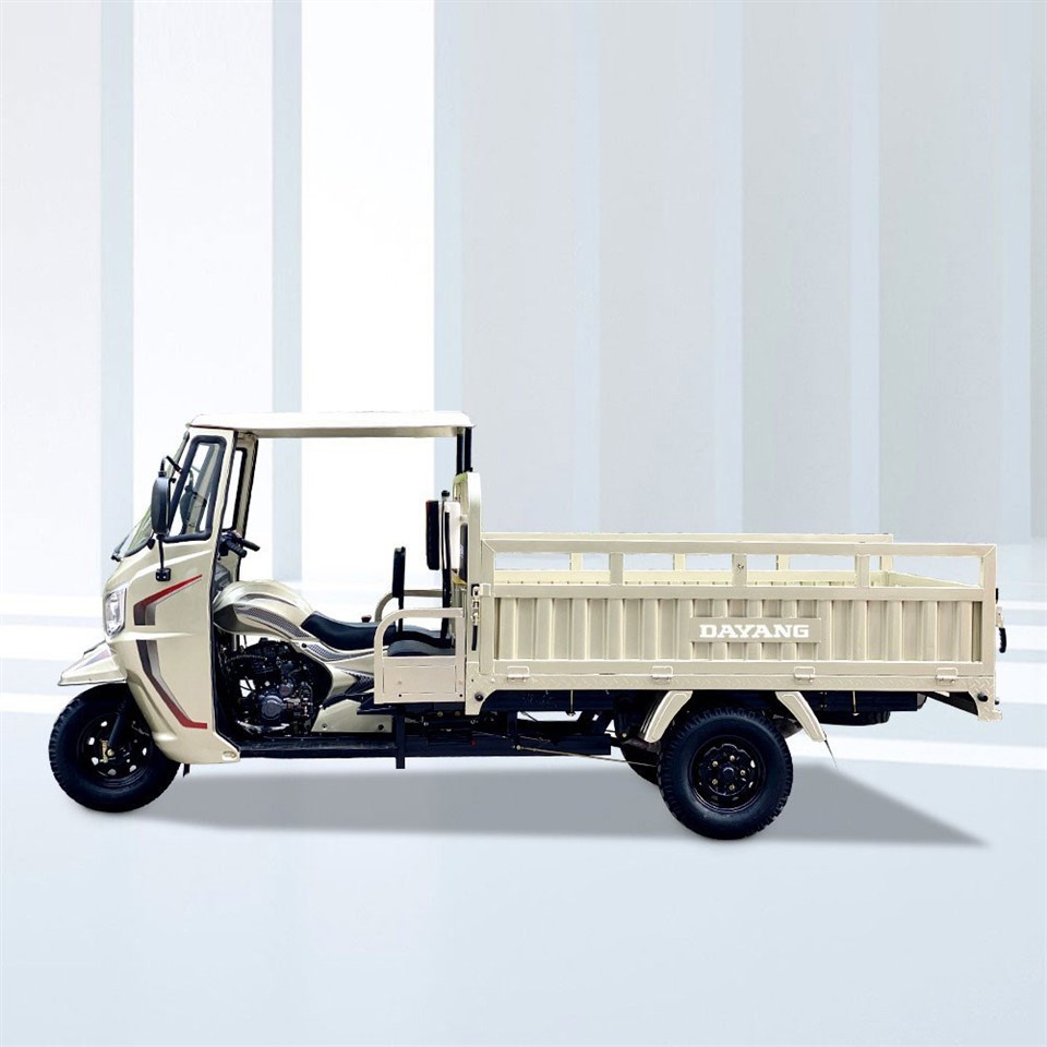 300cc Tricycle With Water-Cooled Engine/Garbage Tricycle Truck/Dump Tricycle